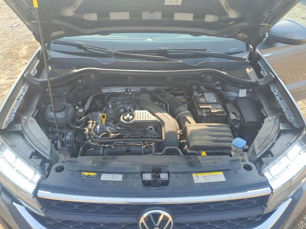 2022 VOLKSWAGEN TAOS