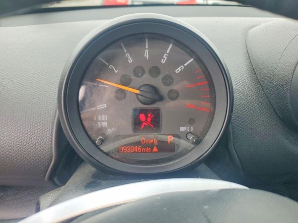2016 MINI COOPER