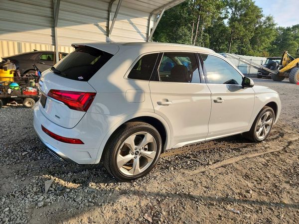 2022 AUDI Q5