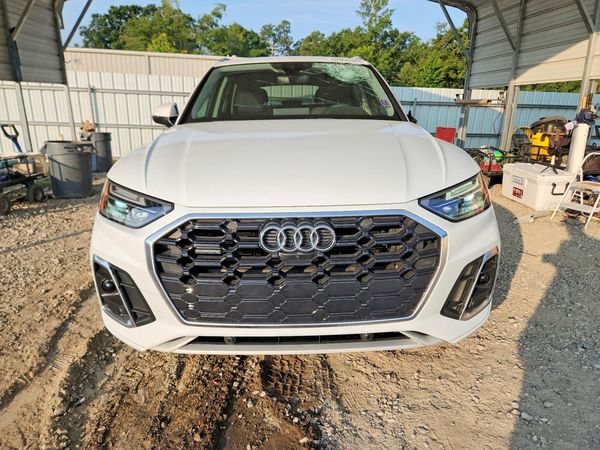 2022 AUDI Q5