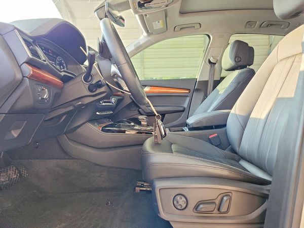 2022 AUDI Q5