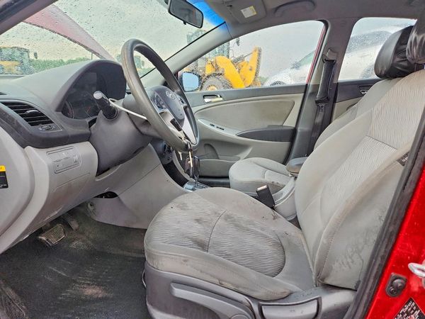 2013 HYUNDAI ACCENT