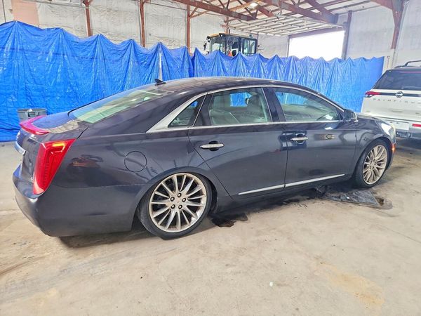 2014 CADILLAC XTS Platinum