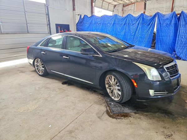 2014 CADILLAC XTS Platinum