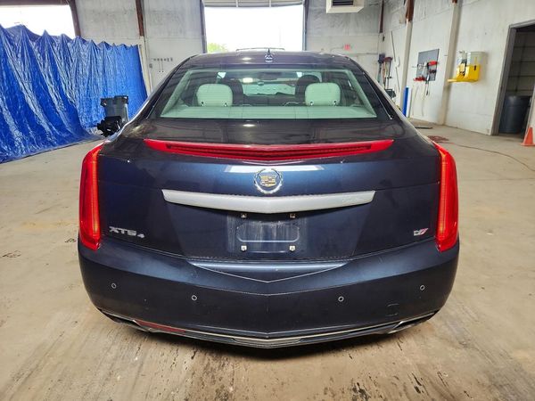 2014 CADILLAC XTS Platinum