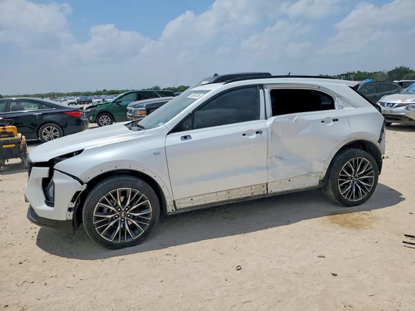 2024 CADILLAC XT4