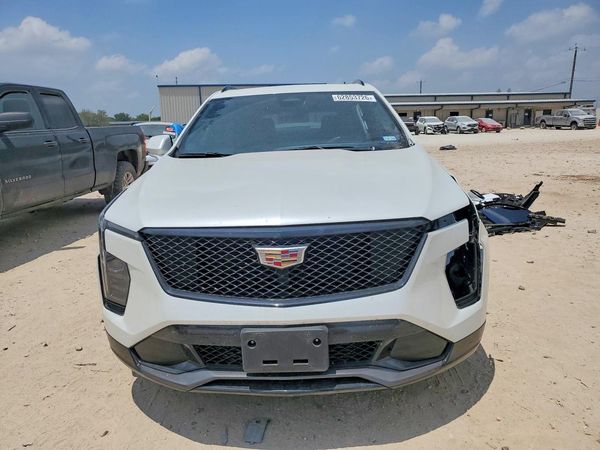 2024 CADILLAC XT4 Sport