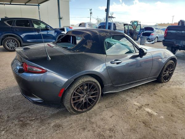 2016 MAZDA MX-5 MIATA Club/GS