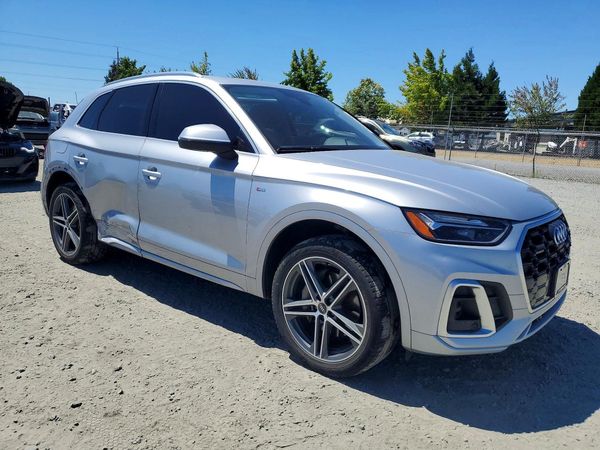2021 AUDI Q5 E quattro Premium Plus