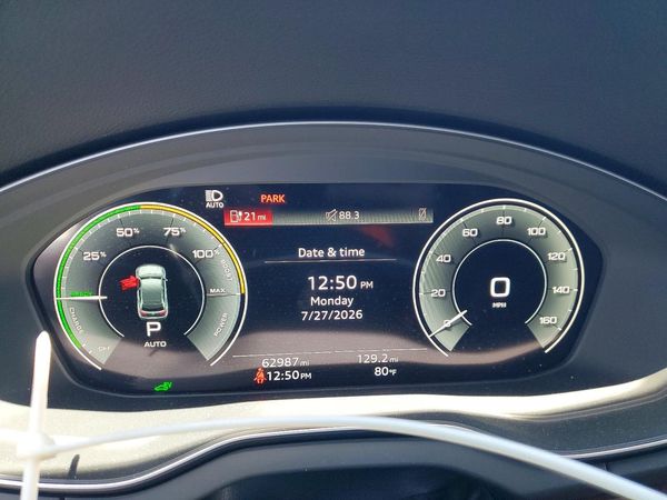 2021 AUDI Q5 E quattro Premium Plus
