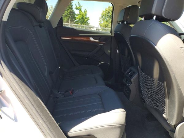 2021 AUDI Q5 E quattro Premium Plus