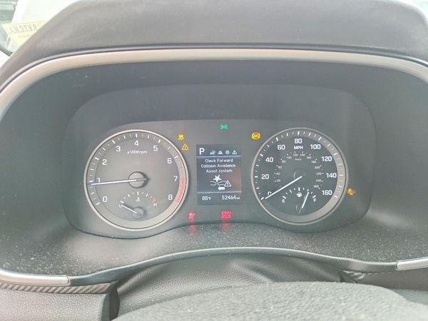 2020 HYUNDAI TUCSON SE