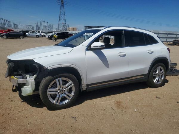 2023 MERCEDES-BENZ GLA GLA250