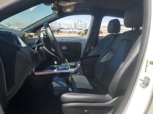 2023 MERCEDES-BENZ GLA GLA250
