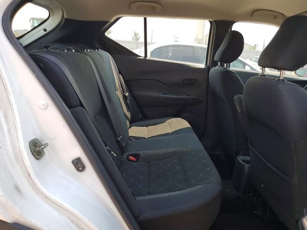 2020 NISSAN KICKS