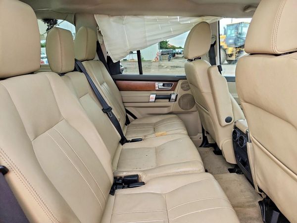 2016 LAND ROVER LR4 HSE