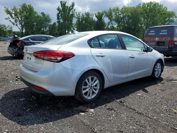 2017 KIA FORTE