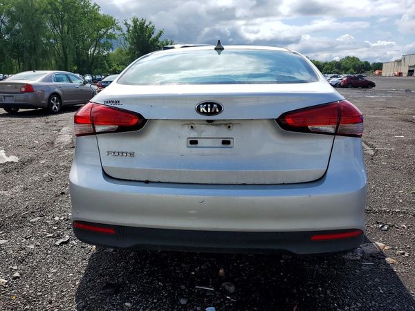 2017 KIA FORTE