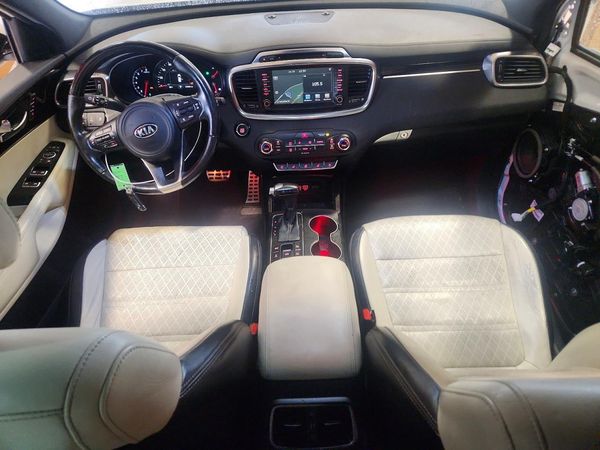 2017 KIA SORENTO