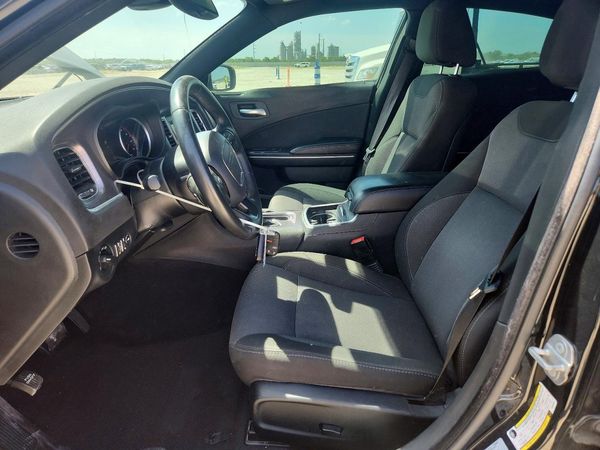 2017 DODGE CHARGER SE