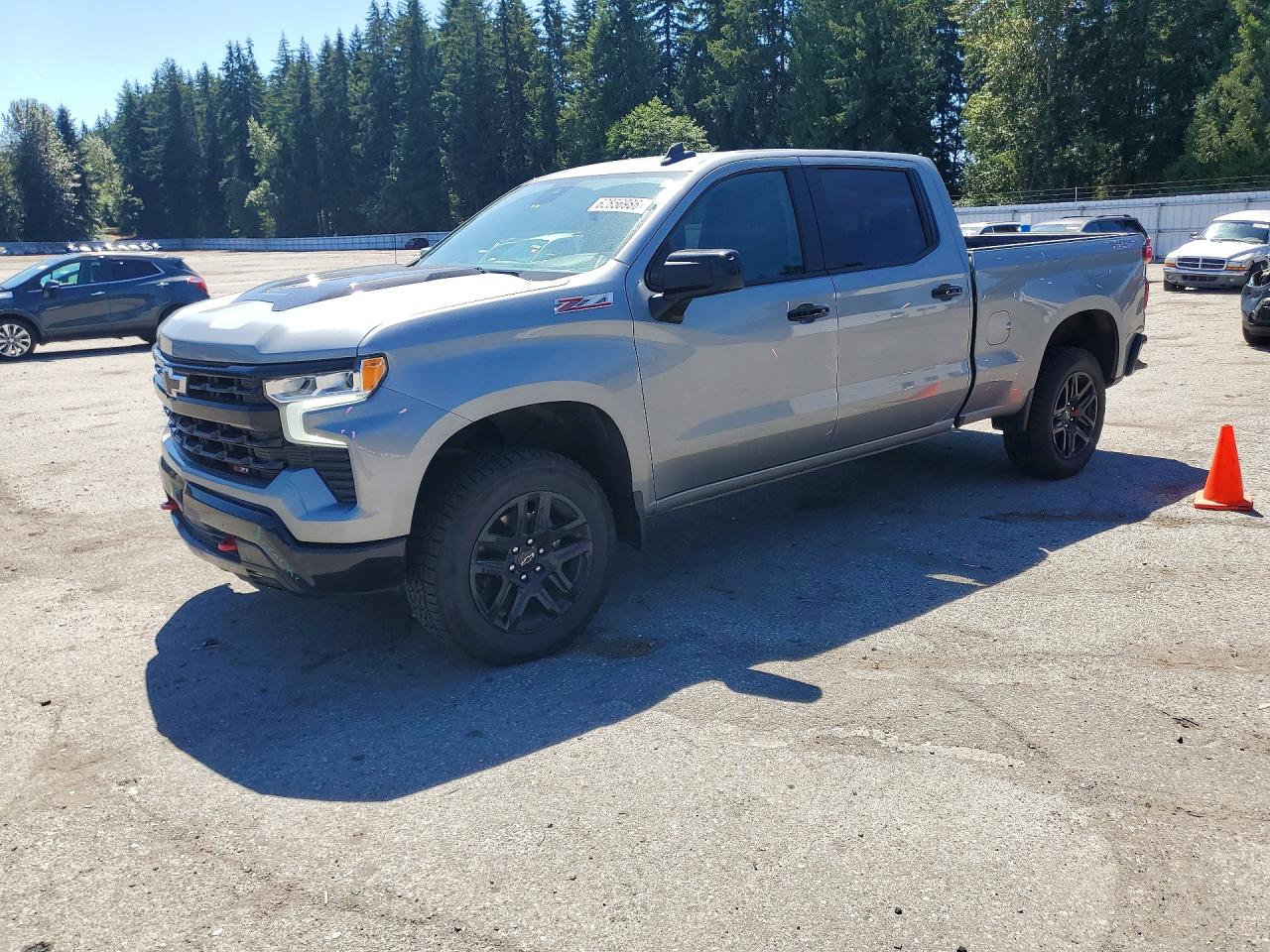 2023 CHEVROLET SILVERADO Trail Boss - LT — Front 3/4