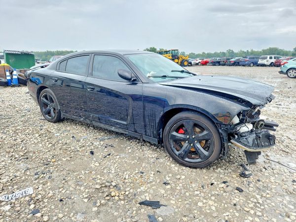 2013 DODGE CHARGER SXT