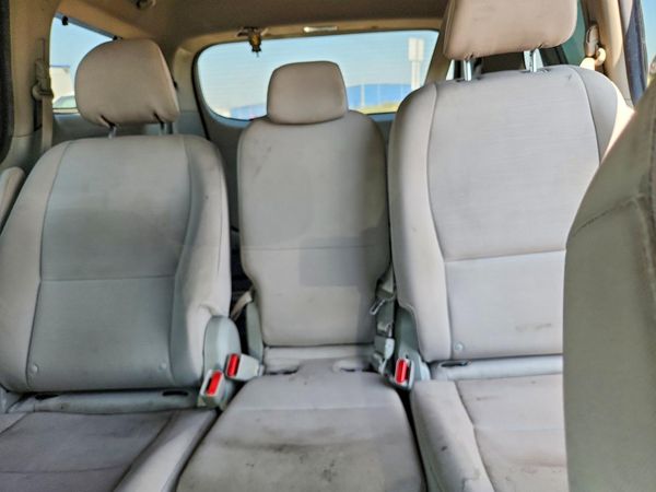 2015 KIA SEDONA GL - Middle-low