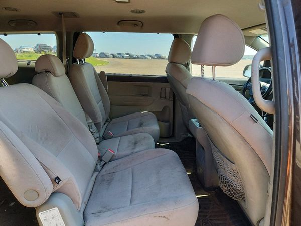2015 KIA SEDONA GL - Middle-low