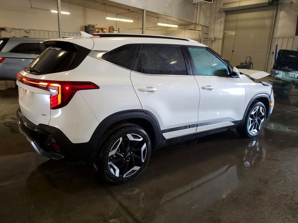2025 KIA SELTOS SX