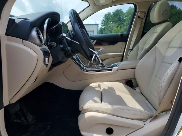 2019 MERCEDES-BENZ GLC GLC 300-4M