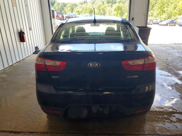 2015 KIA RIO