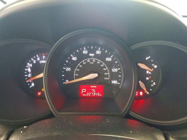 2015 KIA RIO