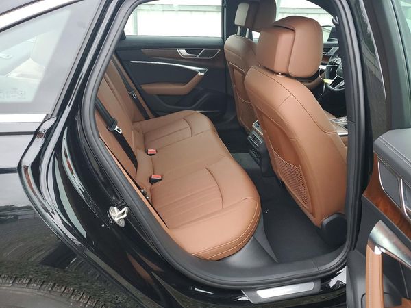 2022 AUDI A6