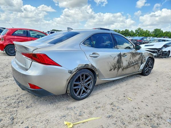 2017 LEXUS IS