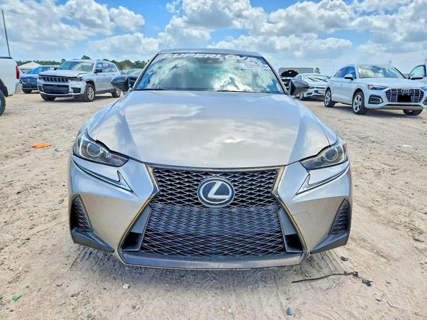 2017 LEXUS IS