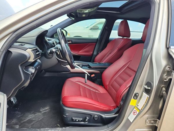 2017 LEXUS IS