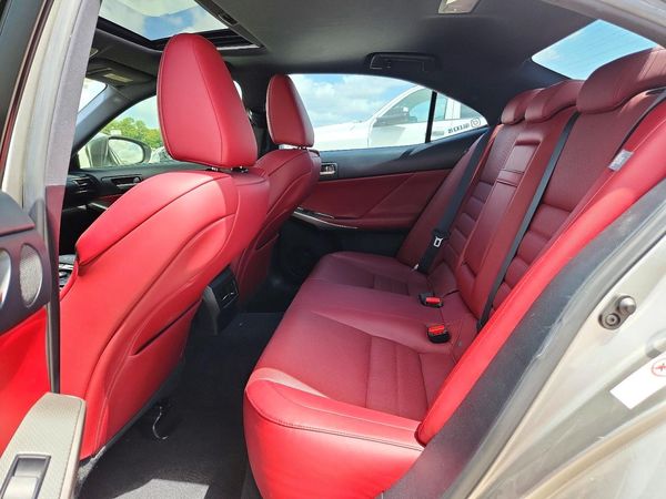 2017 LEXUS IS