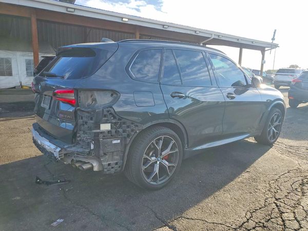 2023 BMW X5 M50i