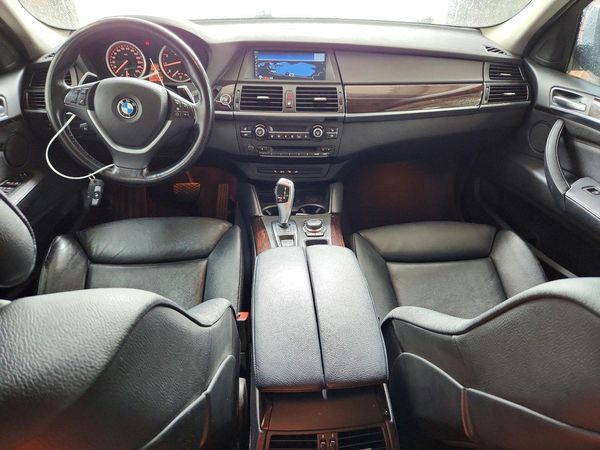 2012 BMW X6 xDrive35i