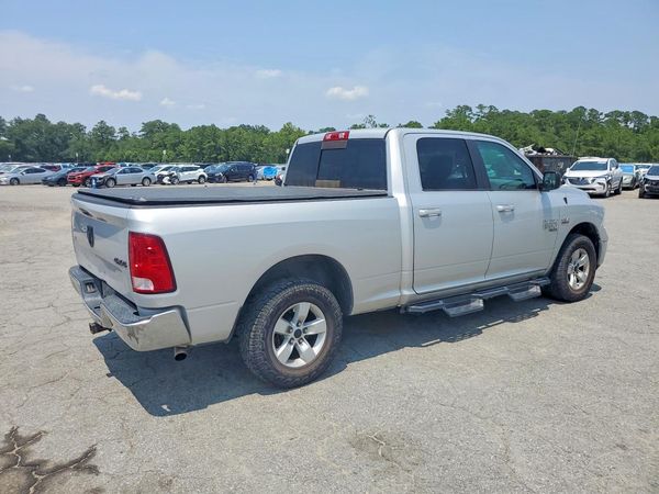 2019 RAM 1500 CLASSIC SLT