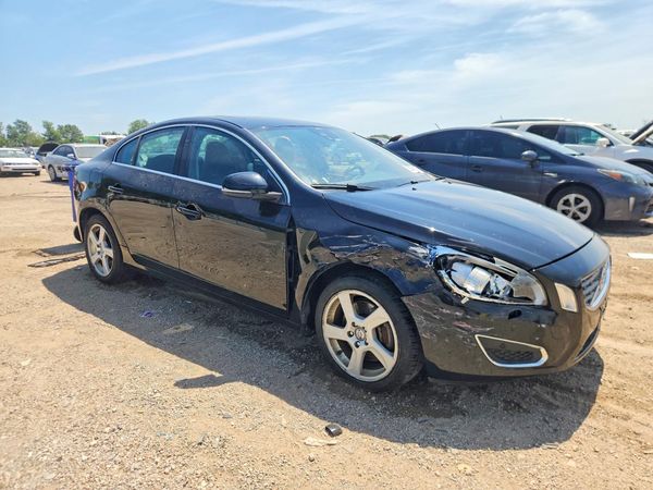 2013 VOLVO S60