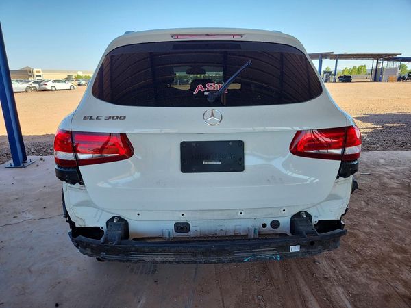 2017 MERCEDES-BENZ GLC GLC300