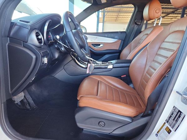 2017 MERCEDES-BENZ GLC GLC300
