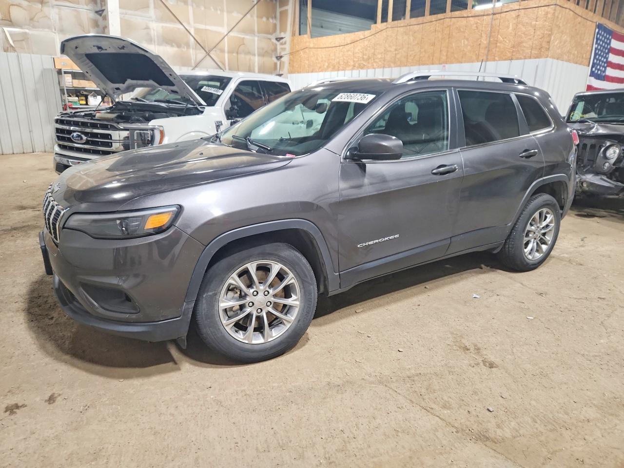 2019 JEEP CHEROKEE LATITUDE PLUS 4X4