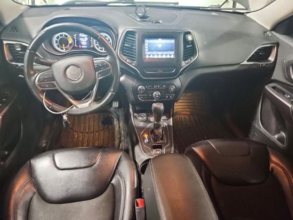 2019 JEEP CHEROKEE LATITUDE PLUS 4X4