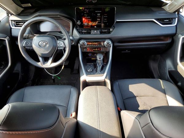 2025 TOYOTA RAV4