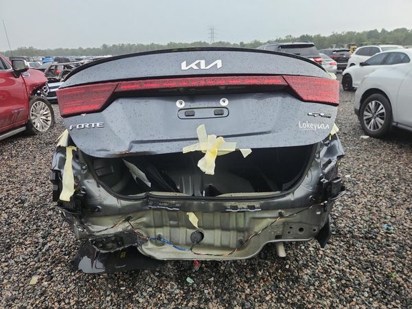 2022 KIA FORTE GT Line