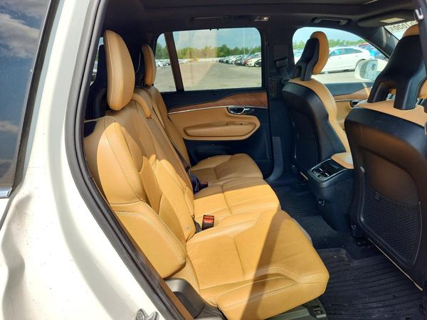 2018 VOLVO XC90 Inscription