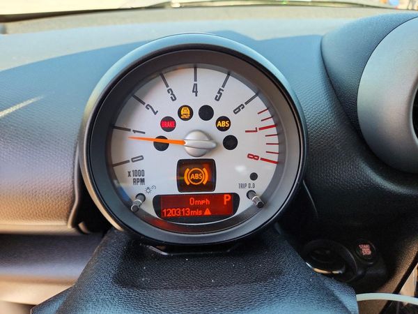 2012 MINI COOPER