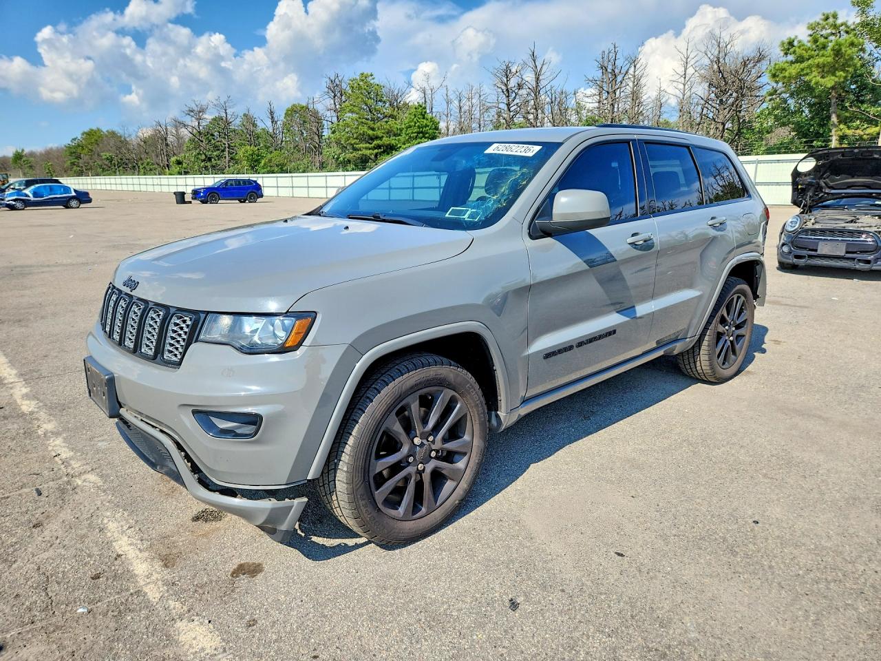 2019 JEEP GRAND CHEROKEE Laredo